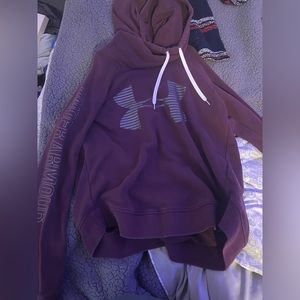 Medium under Armour hoodie! Great condition